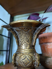 Load image into Gallery viewer, Vintage ROC Chinese GU Vase
