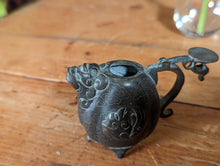Load image into Gallery viewer, Antique Chinese Bronze Water Dropper