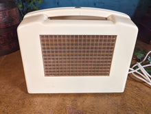 Load image into Gallery viewer, Ekco U122 Vintage Valve Radio