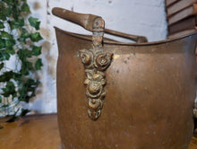 Load image into Gallery viewer, Vintage English Brass Helmet Coal Scuttle