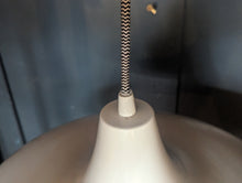 Load image into Gallery viewer, Vintage Minimalist Pendant Light