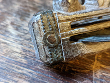 Load image into Gallery viewer, Antique Indian Kartal clapper