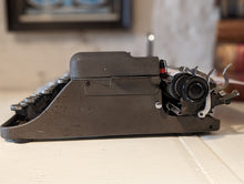 Load image into Gallery viewer, Imperial Good Companion Travelling Vintage Typewriter