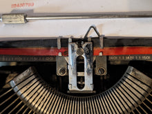 Load image into Gallery viewer, Imperial Good Companion Travelling Vintage Typewriter