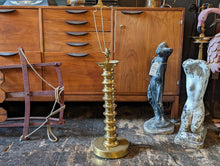 Load image into Gallery viewer, Large Vintage Brass Bobbin Table Lamp