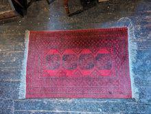 Load image into Gallery viewer, 5'4"x3'3" Vintage Afghan Ersari Hand Knotted Wool Rug - 162 x 98cm