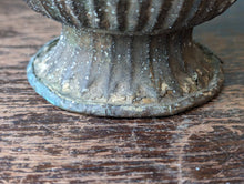 Load image into Gallery viewer, 19th Century Bronze Nepale Sukunda oil lamp
