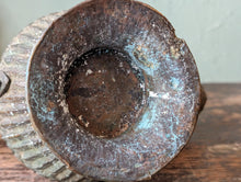 Load image into Gallery viewer, 19th Century Bronze Nepale Sukunda oil lamp