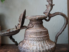 Load image into Gallery viewer, 19th Century Bronze Nepale Sukunda oil lamp