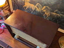 Load image into Gallery viewer, Stella 1950's 239U Vintage Valve Radio