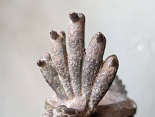 Load image into Gallery viewer, 19th Century Bronze Nepale Sukunda oil lamp