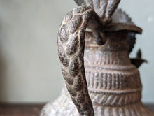 Load image into Gallery viewer, 19th Century Bronze Nepale Sukunda oil lamp