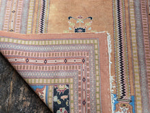 Load image into Gallery viewer, 5'6" x 3'1" Vintage Kayseri Prayer Rug - Anatolia Turkey - 164 x 95cm