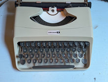 Load image into Gallery viewer, Underwood (Olivetti) 18 Mid Century Typewriter - Unused