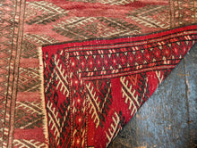 Load image into Gallery viewer, 2'11"x2'3" Antique Afghan Hand Knotted Wool Baluch Rug - 88cm x 68cm