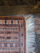 Load image into Gallery viewer, 4'8" x 3' Vintage Afghan Balouch Prayer Rug - 142 x 91