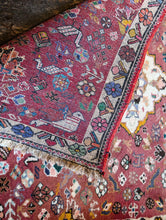 Load image into Gallery viewer, 5'2"x3'49" Vintage Hand Knotted Nomadic Hamidan Wool Rug - 159 x 120