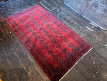 Load image into Gallery viewer, 5'7" x 3'3" Afghan Hand Knotted Wool Baluch Rug -170cm x 90cm