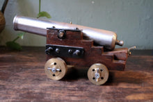 Load image into Gallery viewer, Vintage Miniature Brass Model Cannon