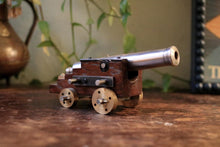 Load image into Gallery viewer, Vintage Miniature Brass Model Cannon