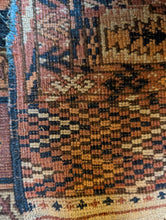 Load image into Gallery viewer, 3'7" x 2'11! Antique Nomadic Tekke Bokhara Wool Rug - 109 x 89cm