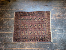 Load image into Gallery viewer, 3'7" x 2'11! Antique Nomadic Tekke Bokhara Wool Rug - 109 x 89cm