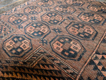 Load image into Gallery viewer, 31" x 35" Vintage Nomadic Tekke Bokhara Wool Rug - 98 x 78cm