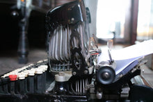 Load image into Gallery viewer, Royal Barlock Working Antique Typewriter