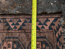 Load image into Gallery viewer, 31" x 35" Vintage Nomadic Tekke Bokhara Wool Rug - 98 x 78cm