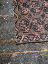 Load image into Gallery viewer, 31" x 35" Vintage Nomadic Tekke Bokhara Wool Rug - 98 x 78cm