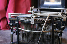 Load image into Gallery viewer, The Caligraph No.2 Antique Typewriter