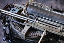 Load image into Gallery viewer, The Caligraph No.2 Antique Typewriter