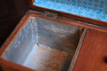 Load image into Gallery viewer, Antique Victorian Maple Tea Caddy