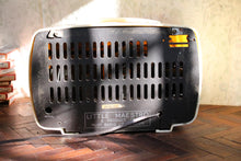 Load image into Gallery viewer, 1950's Little Maestro T66/3 Vintage Valve Radio