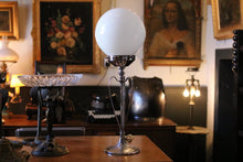 Load image into Gallery viewer, Vintage 1930's Art Deco Table Lamp