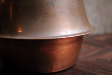 Load image into Gallery viewer, Large Antique Early 20th.C Copper Kettle