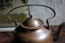 Load image into Gallery viewer, Large Antique Early 20th.C Copper Kettle
