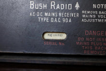 Load image into Gallery viewer, Vintage Bush DAC 90A Bakelite Valve Radio