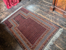 Load image into Gallery viewer, 5'5" x 2'9.5" - Vintage Afghan Balouch Wool Prayer Rug | Deep Red & Black Tones - 90 x 166 cm
