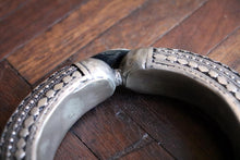 Load image into Gallery viewer, Early 20th Century Yemeni Rashaida Nickel Silver Bracelet