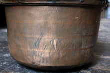 Load image into Gallery viewer, Victorian Hand-Riveted Copper Cauldron with Iron Swing Handle – 39cm Ø