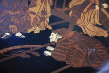 Load image into Gallery viewer, 19th-Century Japanese Papier-Mâché Charger With Bone Inlay, Samurai & Courtiers Scene — 31 cm (12.2 in) Diameter