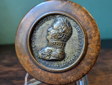 Load image into Gallery viewer, Antique French Horn Snuff Box With Louis Philippe I Portrait Medal - C.1830s