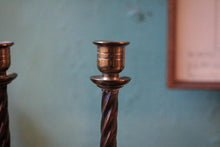 Load image into Gallery viewer, Pair Vintage Barley Twist Brass Candlesticks - Twisted Column Taper Holders - 21 cm / 8.3 in