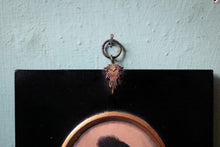 Load image into Gallery viewer, Antique Georgian Silhouette Portrait Of A Gentleman In Ebonised Frame - 13 x 14.5 cm