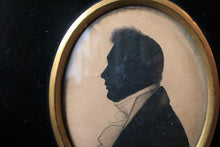 Load image into Gallery viewer, Antique Georgian Silhouette Portrait Of A Gentleman In Ebonised Frame - 13 x 14.5 cm