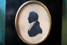 Load image into Gallery viewer, Antique Georgian Silhouette Portrait Miniature – Gentleman – Ebonised Frame 13 x 14.5 cm