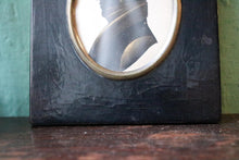 Load image into Gallery viewer, Antique Georgian Silhouette Portrait Miniature – Gentleman – Ebonised Frame