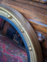 Load image into Gallery viewer, 18" Vintage Convex Butler’s Mirror – Regency Style Gilt Wall Mirror – 46 cm Diameter