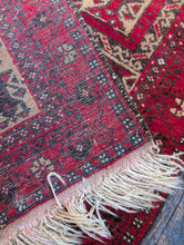 Load image into Gallery viewer, 2'8" x 5'5" - Vintage Afghan Baluch Hand-Knotted Wool Rug - Madder Red & Camel - 81 x 165 cm